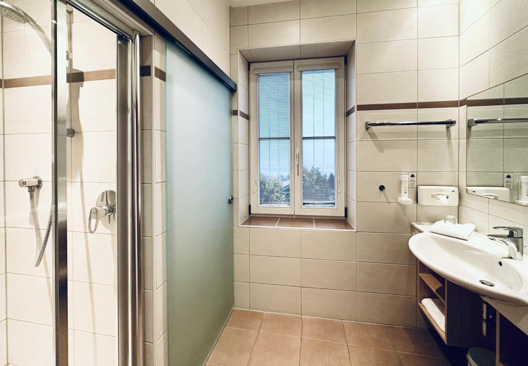 Hotel Tirolerhof Doelsach à Lienz Extérieur photo